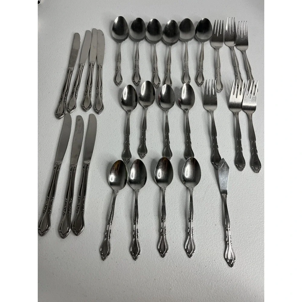 Stanley Roberts Rogers Co Stainless Flatware AUBERGE 28 Piece Set‎